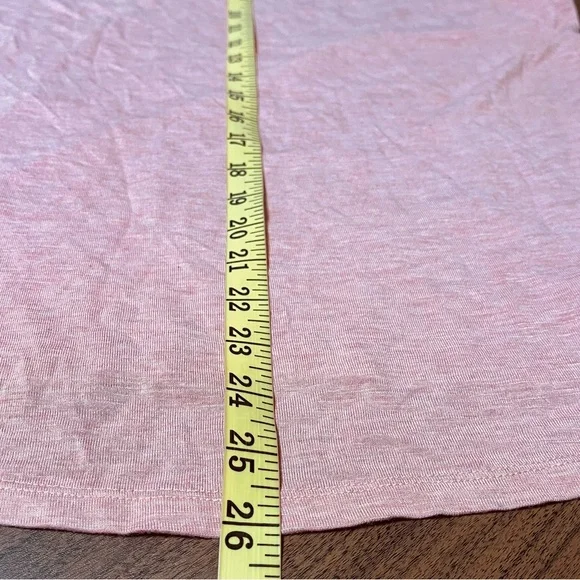 Jessica Simpson Heathered Rose V-Neck Short Sleeve Tee - Picture 7 of 7